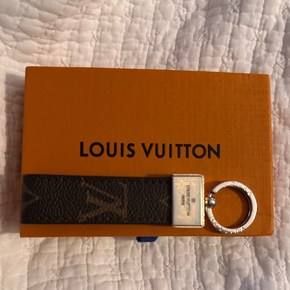 Louis Vuitton Draggone Key Holder